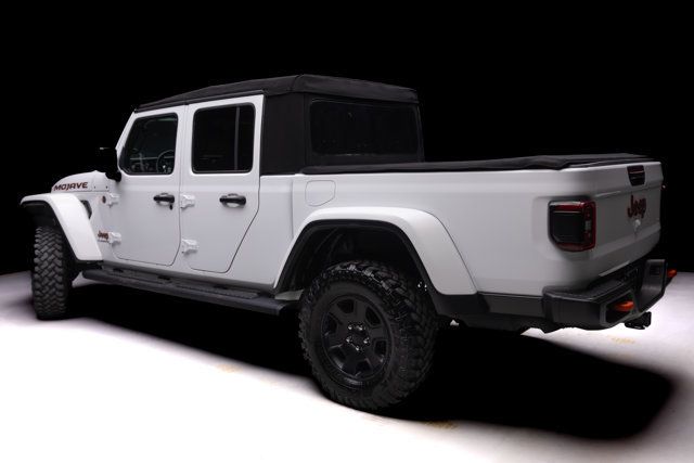 Used 2020 Jeep Gladiator Mojave AWD/4WD image 32