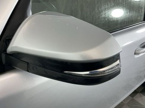 Used 2018 Toyota 4Runner SR5 Premium image 10