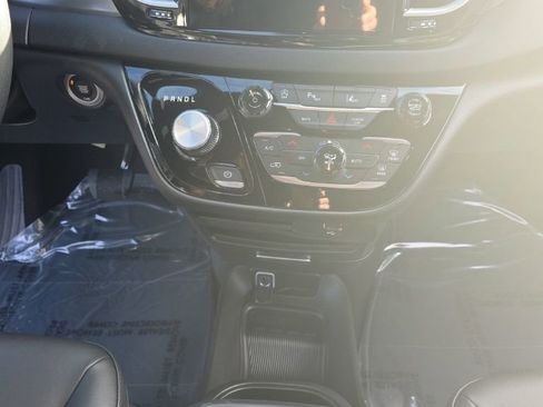 New 2026 Chrysler Voyager LX image 16