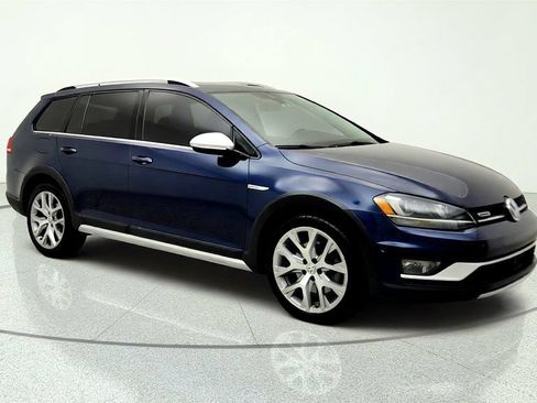 Used 2017 Volkswagen Golf Alltrack SEL AWD/4WD image 3