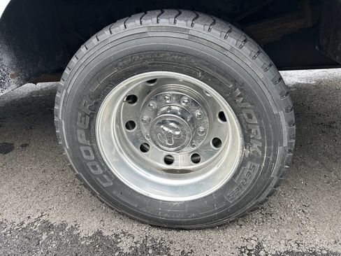 Used 2018 RAM 5500 Tradesman w/ Power Accessory Group image 28