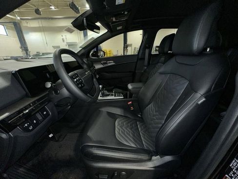 New 2026 Kia Sportage X-Line w/ X-Line Premium Package AWD/4WD image 13