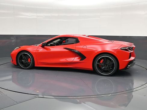 Used 2022 Chevrolet Corvette Stingray Convertible w/ 1LT RWD image 8