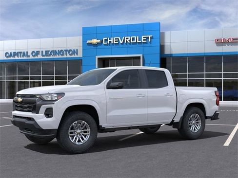 Used 2024 Chevrolet Colorado LT w/ LT Convenience Package II RWD image 2