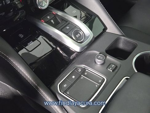 Used 2024 Acura MDX SH-AWD w/ Advance Package image 25