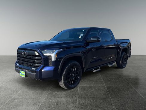 Used 2025 Toyota Tundra Limited image 3