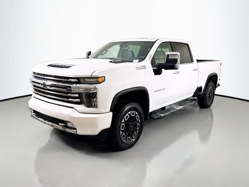 Used 2022 Chevrolet Silverado 2500 High Country w/ Z71 Off-Road Package AWD/4WD image 3