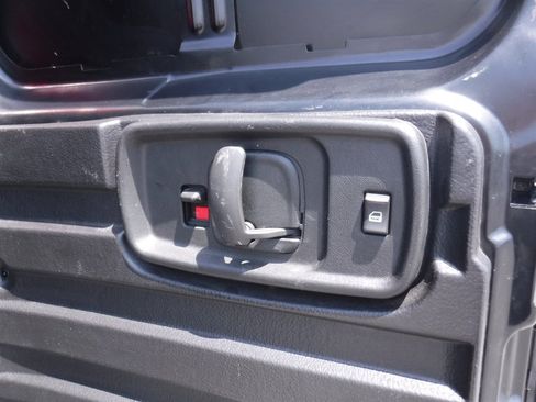 Used 2021 Chevrolet Express 2500 w/ Driver Convenience Package RWD image 6