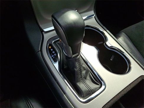 Used 2018 Jeep Grand Cherokee Altitude image 16