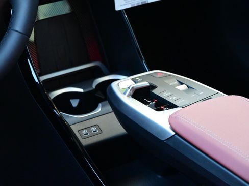 New 2026 BMW X2 xDrive28i w/ Technology Package image 30