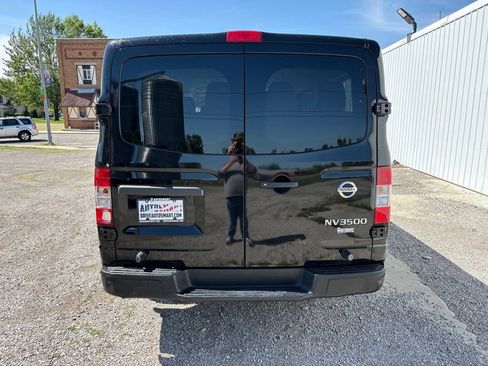 Used 2020 Nissan NV 3500 S RWD image 4