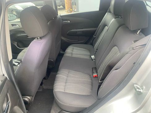 Used 2013 Chevrolet Sonic LT image 10