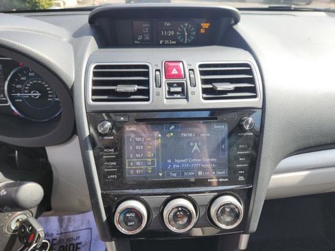 Used 2017 Subaru Forester 2.5i Premium image 12