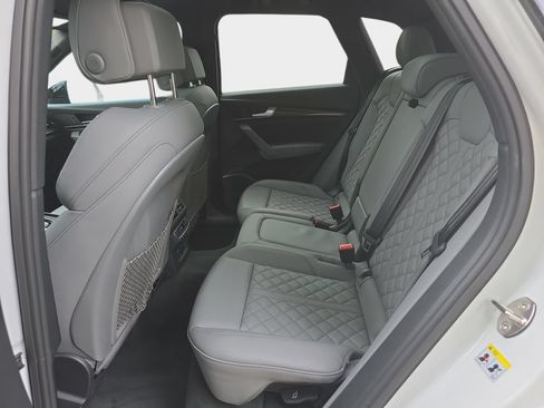 Certified 2025 Audi SQ5 Premium Plus w/ Premium Plus Package AWD/4WD image 25
