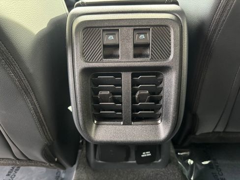 Used 2025 Ford Bronco Outer Banks image 37