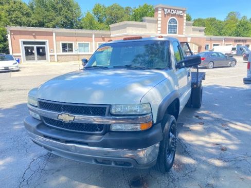 Used 2002 Chevrolet Silverado 3500 2WD Regular Cab image 1