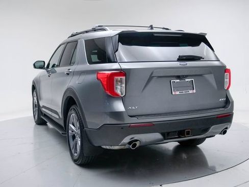 Used 2022 Ford Explorer XLT w/ Equipment Group 202A AWD/4WD image 9