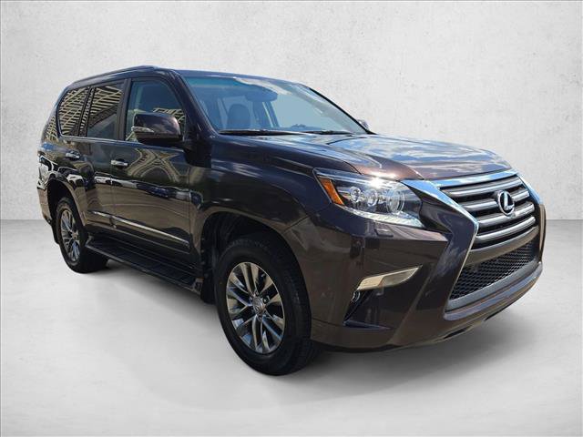 Used 2018 Lexus GX 460 Luxury w/ Preferred Accessory Package AWD/4WD image 3