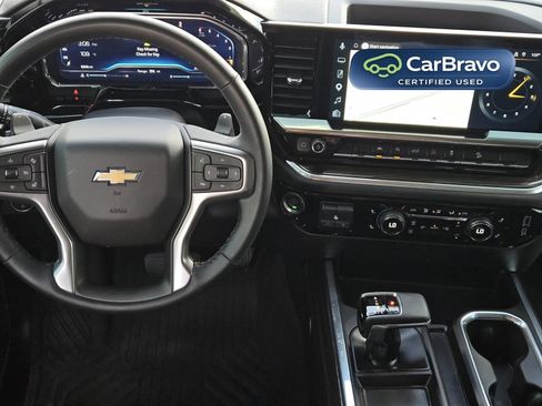 Certified 2025 Chevrolet Silverado 1500 LT AWD/4WD image 32