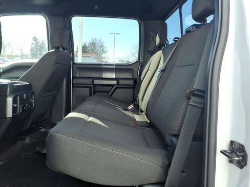 Used 2018 Ford F150 XLT w/ Equipment Group 302A Luxury image 9