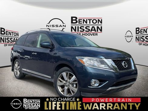 Used 2015 Nissan Pathfinder Platinum FWD image 1