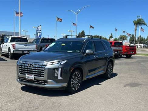 Used 2023 Hyundai Palisade Calligraphy FWD image 8