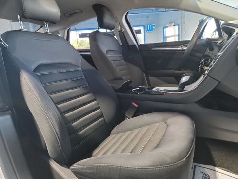 Used 2014 Ford Fusion SE image 20
