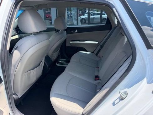 Used 2018 Kia Optima LX w/ Convenience Package FWD image 9