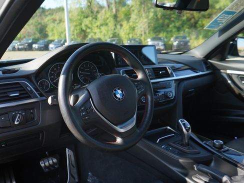 Used 2018 BMW 330i xDrive Sedan w/ Convenience Package AWD/4WD image 24