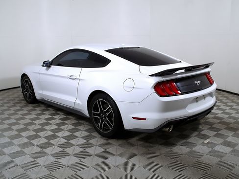 Used 2019 Ford Mustang Premium RWD image 9