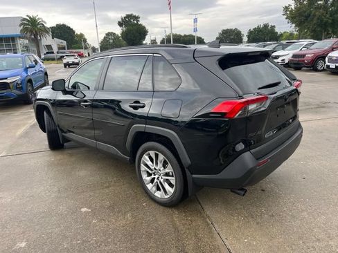 Used 2024 Toyota RAV4 XLE Premium FWD image 4
