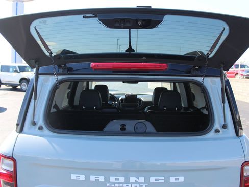Used 2021 Ford Bronco Sport Outer Banks w/ Outer Banks Package AWD/4WD image 17