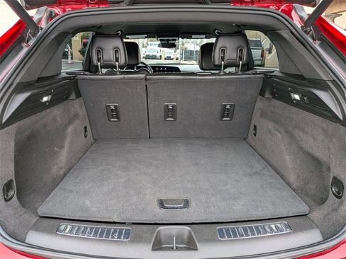 Used 2024 Cadillac XT4 Premium Luxury image 28