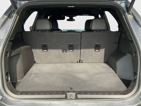 Used 2022 Chevrolet Equinox RS FWD image 16