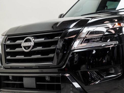 Used 2023 Nissan Armada SL w/ Midnight Edition Package RWD image 2