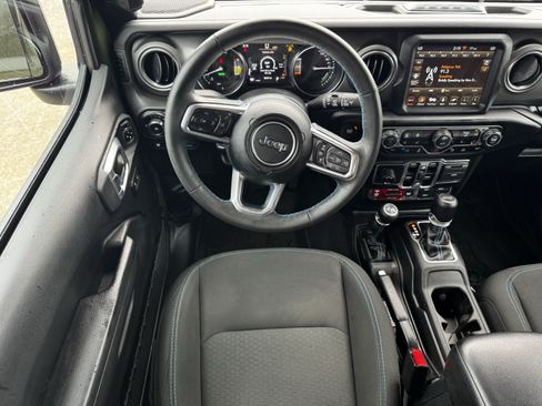 Used 2023 Jeep Wrangler Unlimited Rubicon 4xe w/ Safety Group AWD/4WD image 14