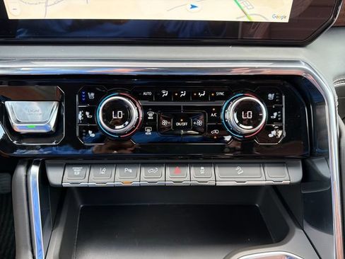 New 2026 GMC Sierra 2500 Denali Ultimate AWD/4WD image 14