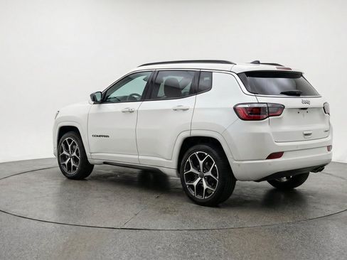 Used 2025 Jeep Compass Limited AWD/4WD image 6