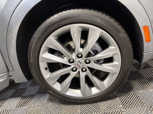 Used 2023 Buick Envision Avenir image 46