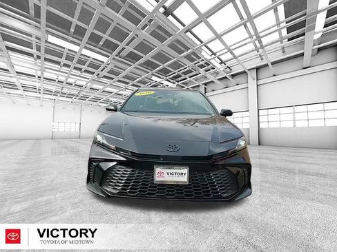 Used 2026 Toyota Camry SE image 9