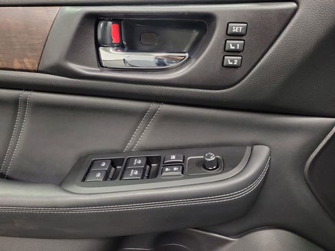 Used 2019 Subaru Outback 2.5i Limited w/ Popular Package #2 image 19