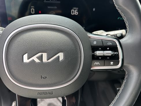Used 2024 Kia Sorento S FWD image 26
