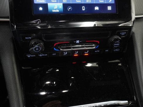 New 2026 Jeep Grand Cherokee Laredo AWD/4WD image 23