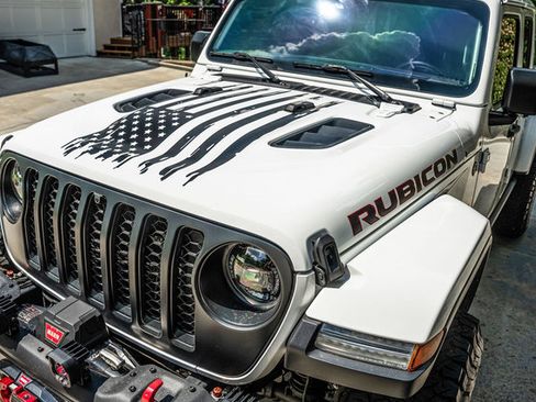Used 2022 Jeep Gladiator Rubicon w/ LED Lighting Group AWD/4WD image 95