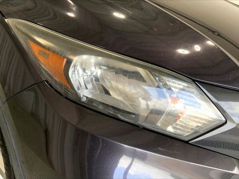 Used 2017 Honda HR-V EX image 28