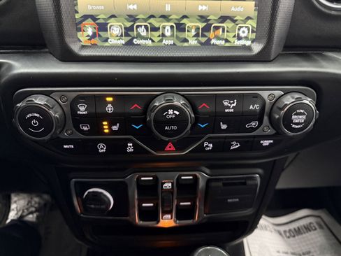 Used 2021 Jeep Wrangler Unlimited Sahara image 18