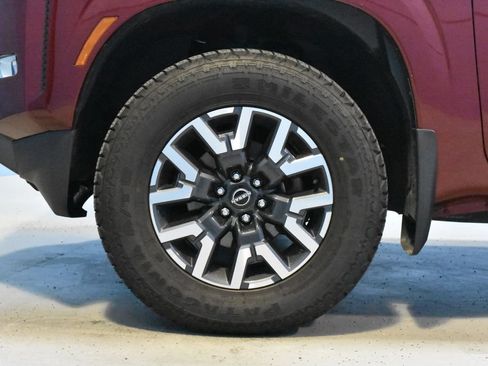 Certified 2022 Nissan Frontier SV AWD/4WD image 25