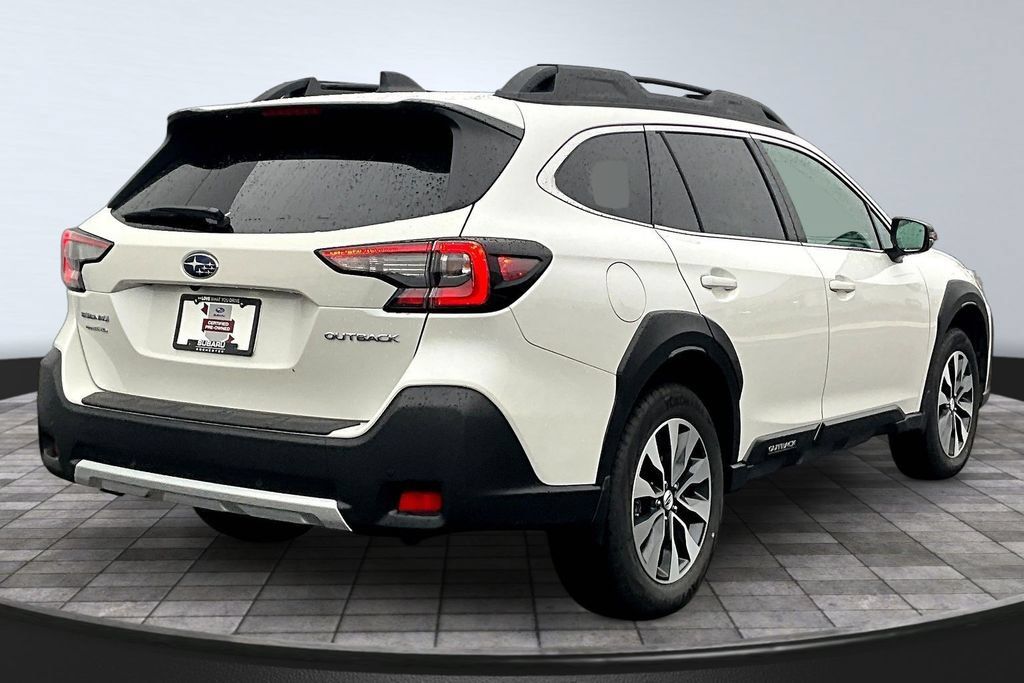 Used 2024 Subaru Outback Limited AWD/4WD image 6