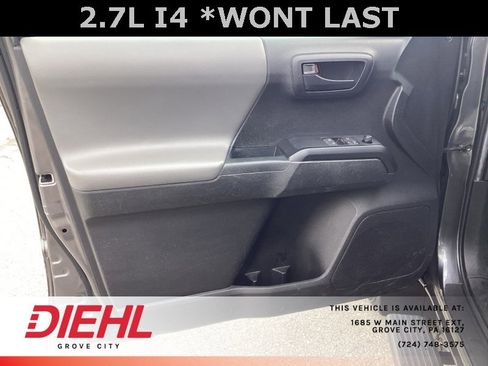 Used 2022 Toyota Tacoma SR image 18