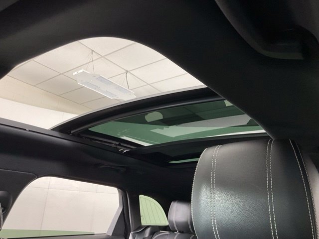 Used 2020 Land Rover Range Rover Velar R-Dynamic S AWD/4WD image 27